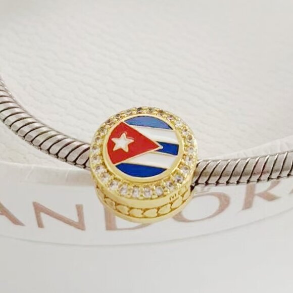 Pandora CUBA Flag pendant Gold-Plated - Picture 1 of 4